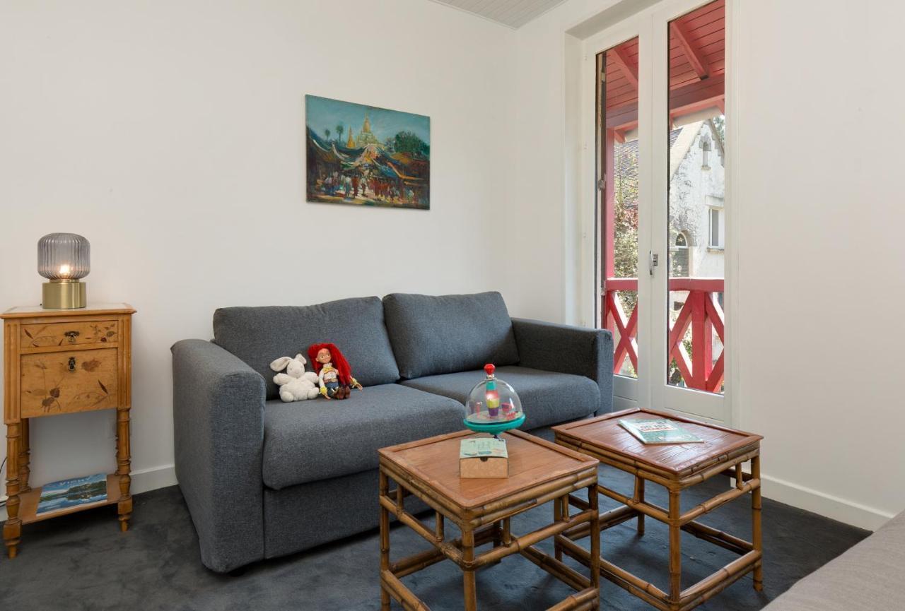 Hotel Le Monde De Charlie Bellerive-sur-Allier Esterno foto