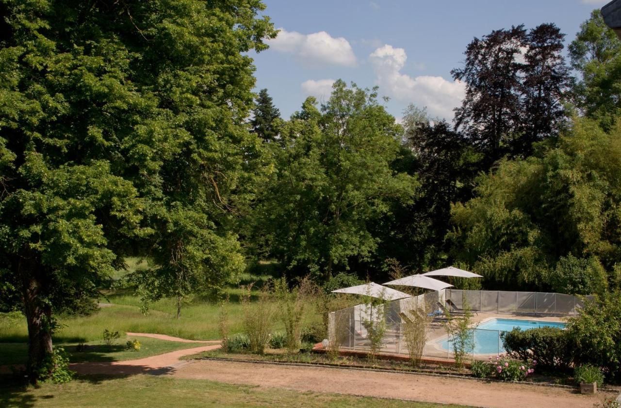 Hotel Le Monde De Charlie Bellerive-sur-Allier Esterno foto