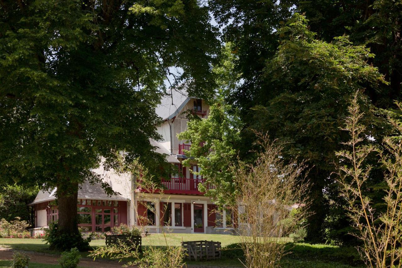 Hotel Le Monde De Charlie Bellerive-sur-Allier Esterno foto