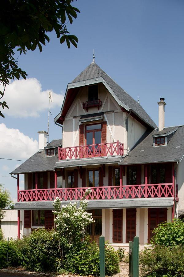 Hotel Le Monde De Charlie Bellerive-sur-Allier Esterno foto
